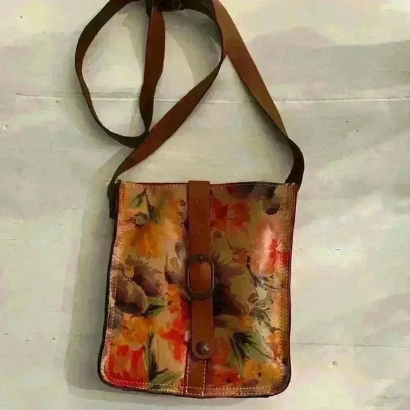 Patricia Nash Handbags - Excellent! PATRICIA NASH Italian Leather Floral CROSSBODY Bag
